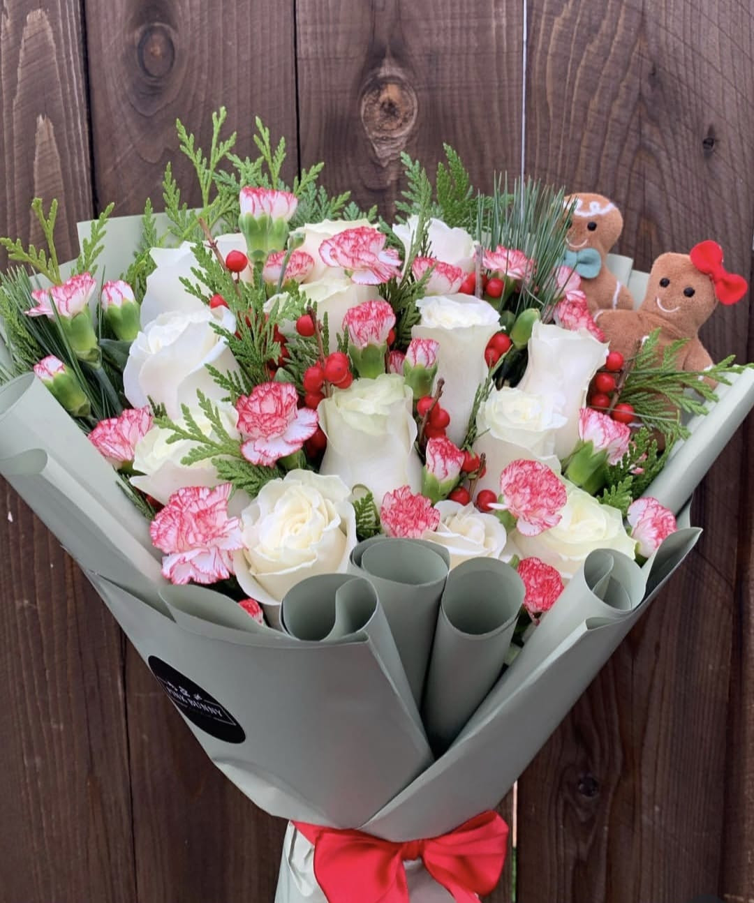 Siena hand flower bouquet